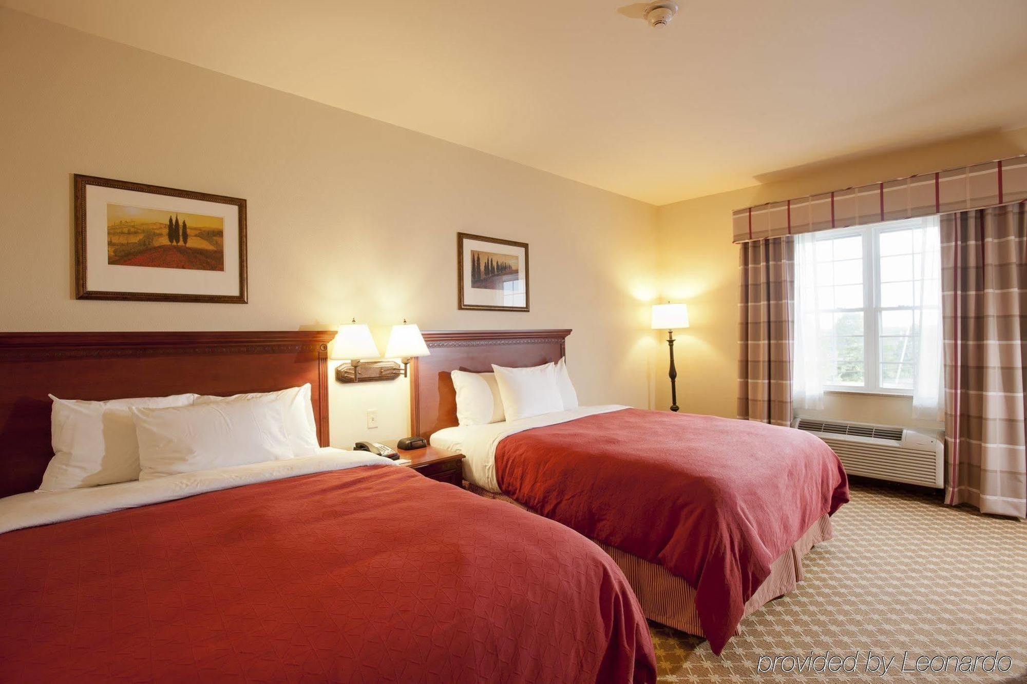 Four Points By Sheraton Bedford Manchester Airport Room photo