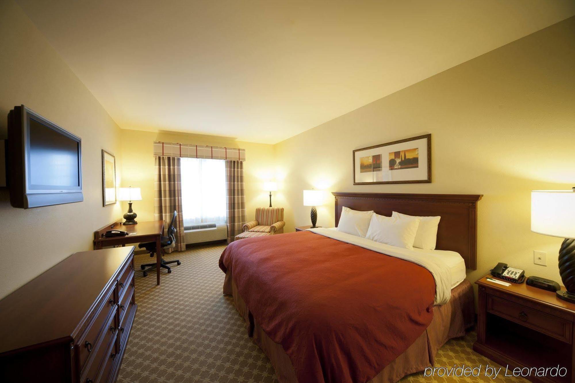 Four Points By Sheraton Bedford Manchester Airport Room photo