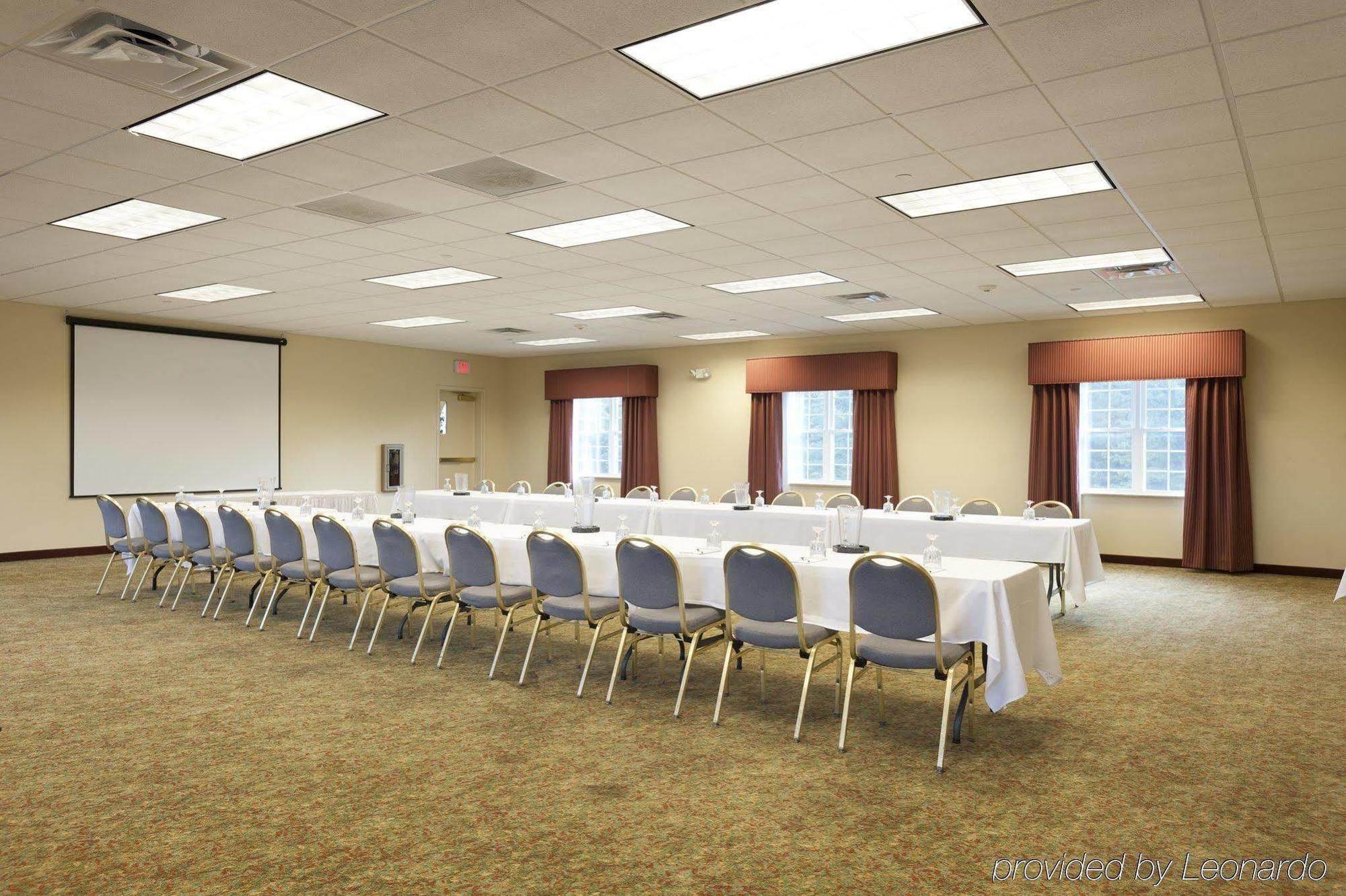 Four Points By Sheraton Bedford Manchester Airport Facilities photo